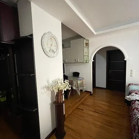 Apartment Rroshi